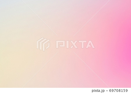 背景素材　ピンク色・紫色系　グラデーション 69708159