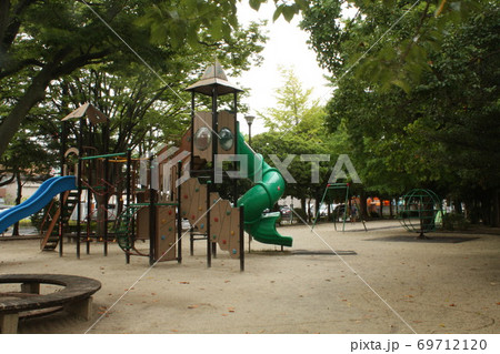 江戸川区中葛西 宇喜田中央公園 遊具 広場の写真素材 江戸川区中葛西 宇喜田中央公園 遊具 広場の写真素材