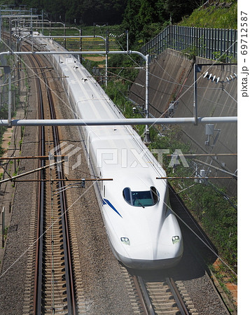新幹線N700S J7編成 関ケ原にて 新幹線N700S J7編成 関ケ原にて 69712587