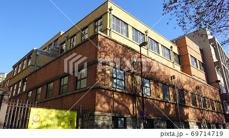 上智大学 東京都千代田区紀尾井町 上智大学 東京都千代田区紀尾井町 69714719