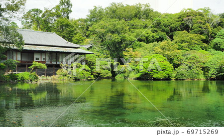 静岡県　楽寿園　満水の小浜池　9月 69715269