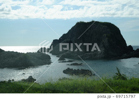 青森県深浦町の象岩 青森県深浦町の象岩 69715797