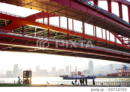 休日の神戸大橋 休日の神戸大橋 69718700