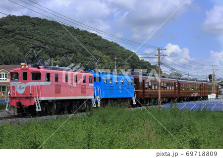 カラフルな電気機関車が牽引するELパレオエクスプレス_2020/9/5撮影 カラフルな電気機関車が牽引するELパレオエクスプレス_2020/9/5撮影 69718809