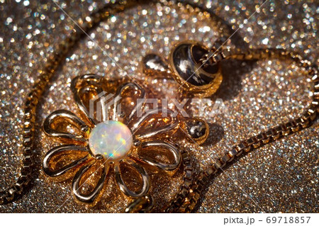 Gold bracelet with artificial opal Gold bracelet with artificial opal 69718857