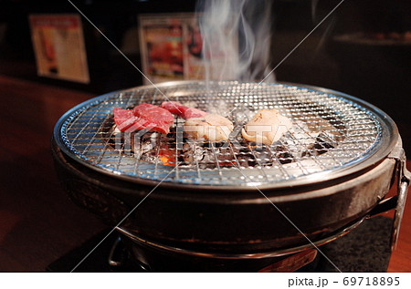 焼き肉 69718895