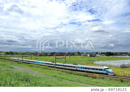 快晴の東武日光線を駆け抜ける東武100系特急スペーシア_2020/9/13撮影 快晴の東武日光線を駆け抜ける東武100系特急スペーシア_2020/9/13撮影 69719125