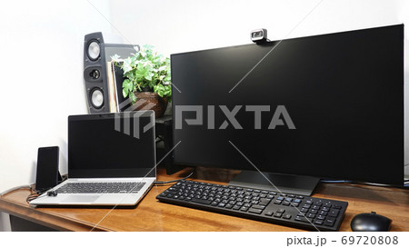 大画面モニターとノートパソコンの二画面で快適なテレワーク(27型モニター・USB-C接続)　2583 69720808