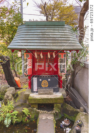 [東京・愛宕] 東京の愛宕神社を祀る弁財天の末社 69725372