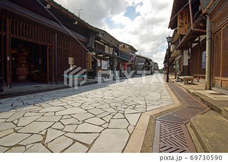 金屋町(富山県高岡市) 69730590