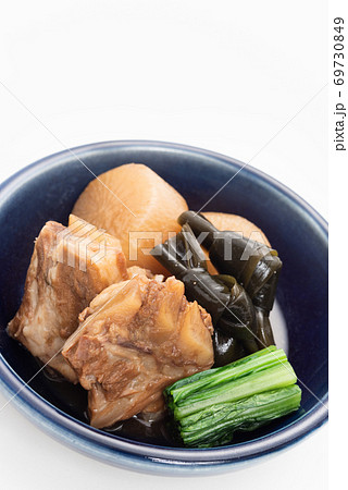 ソーキと大根の煮物 69730849