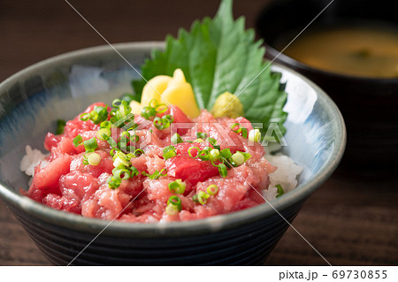 本鮪の中落ち丼 69730855