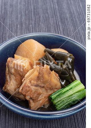 ソーキと大根の煮物 69731082