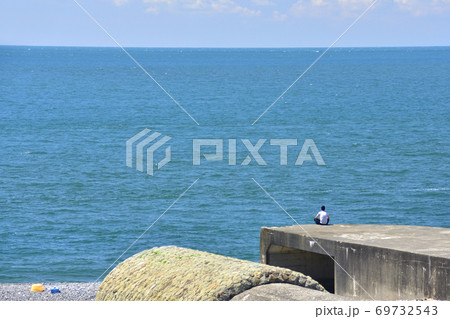 沼津市の千本松原と駿河湾の風景の写真素材