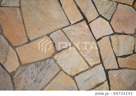 乱形石を組み合わせた背景　b-1 69733243