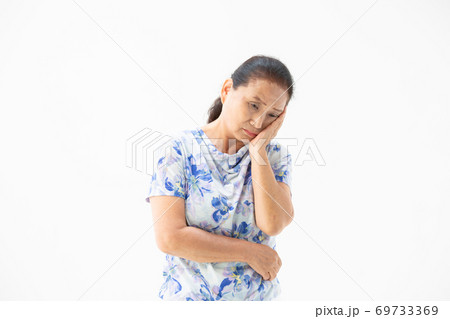 シニア女性 69733369