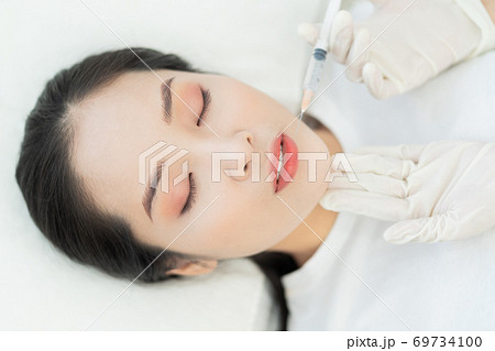 Woman, Cosmetic Surgery 69734100