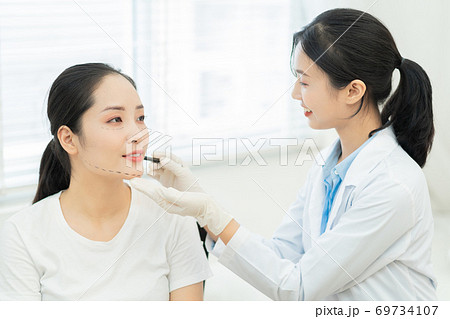 Woman, Cosmetic Surgery 69734107