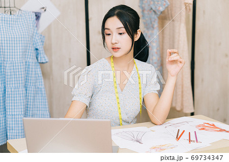 Woman fashion design 69734347