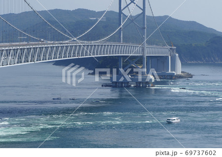 鳴門のうず潮観光　徳島県 69737602