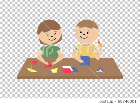 折り紙を折っている男の子と女の子のイラストのイラスト素材