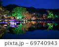 京都大覚寺の大沢池の夜景 69740943
