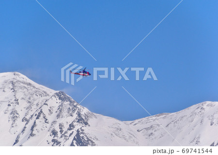 冬山　遭難　救助 69741544