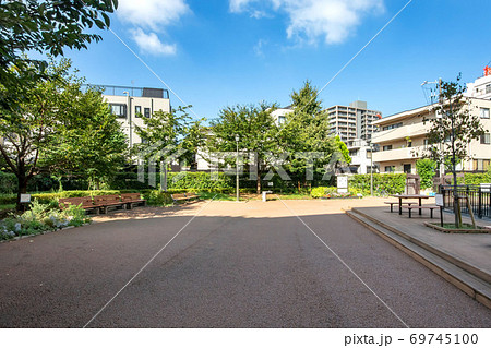 東京都港区の高松くすのき公園 東京都港区の高松くすのき公園 69745100