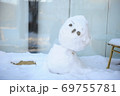 冬 雪だるま 白い 69755781