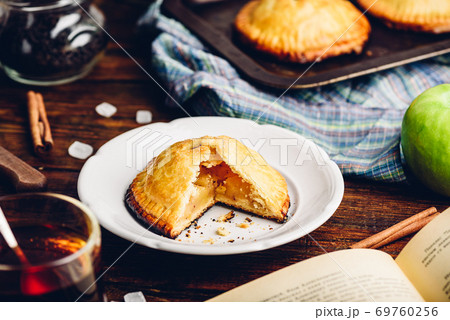 Homemade apple mini pies 69760256