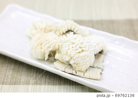 美味しい鱧の湯引き 69762136