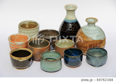 徳利といろいろなぐい呑み 69762388