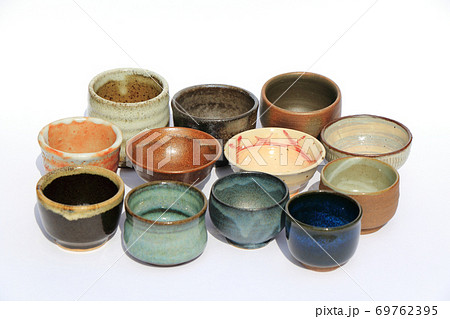 いろいろなぐい呑み 69762395