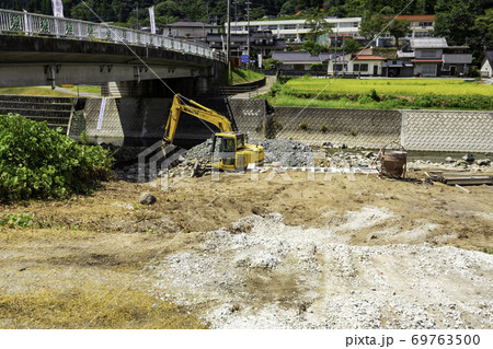 河川護岸工事　岡山県新見市 69763500