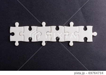 six paper plain white jigsaw puzzle game last pieces 69764734