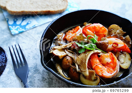 アヒージョ 69765299