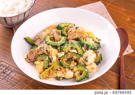 ゴーヤの味噌チャンプルー 69766495