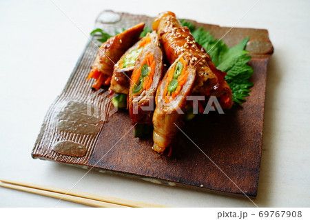 野菜肉巻き 69767908