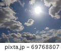 太陽 空 青 69768807