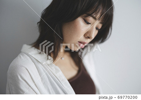 女性 69770200