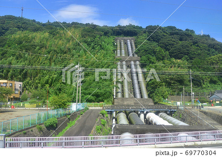 金谷駅から沼津駅までの東海道本線車窓からの風景の写真素材