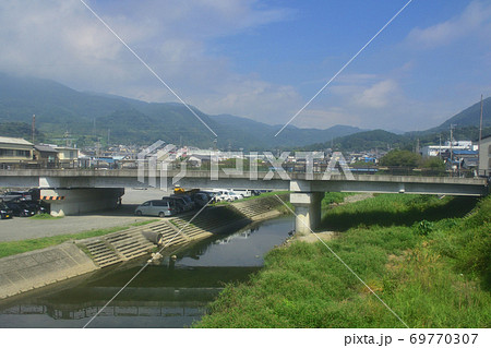金谷駅から沼津駅までの東海道本線車窓からの風景 69770307