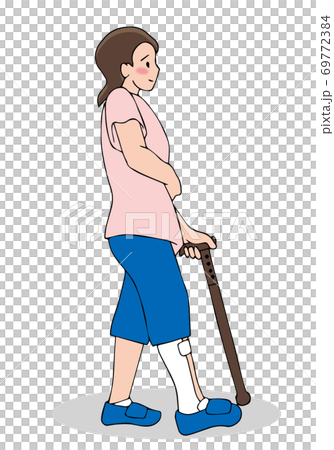 一個女人帶著拐杖穿著腳踝腳設備行走 一個女人帶著拐杖穿著腳踝腳設備行走 69772384