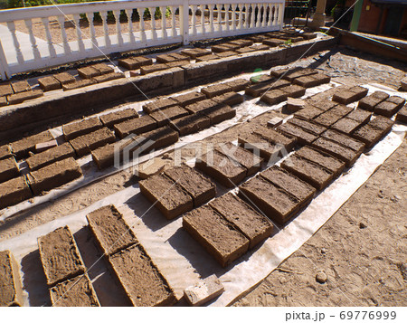 サンタフェのアドービ 69776999