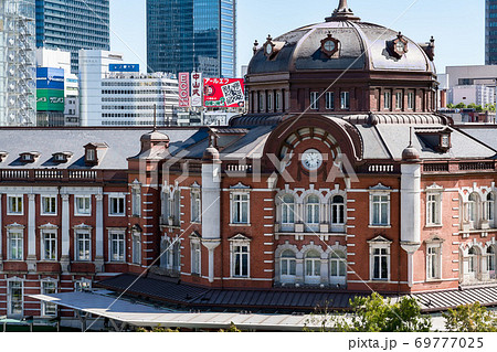 【東京都】東京駅前 69777025