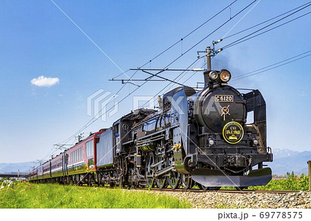 磐越西線を走るSL C61ばんえつ物語 福島県喜多方市 磐越西線を走るSL C61ばんえつ物語 福島県喜多方市 69778575