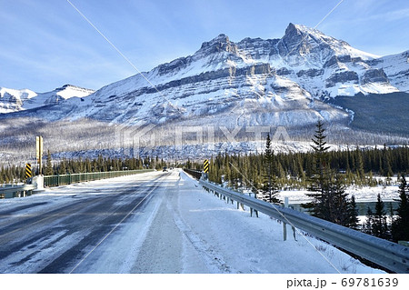 根雪 雪積 積雪 69781639