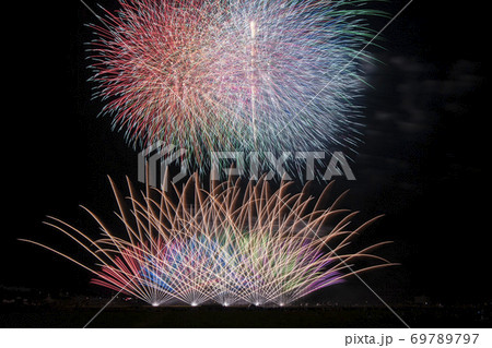 【愛知県田原市】田原祭り・五町合同花火大会 69789797