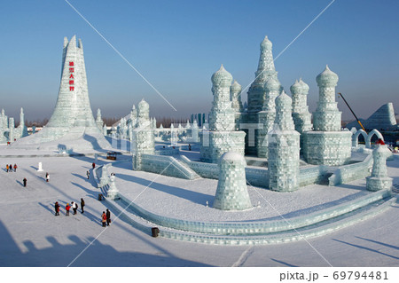 中国、ハルビンの氷祭り。2015/12/29 中国、ハルビンの氷祭り。2015/12/29 69794481