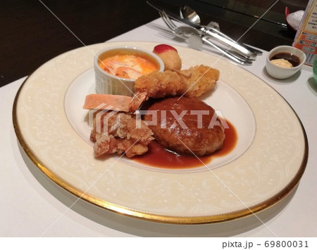 洋食ディナーのワンプレート 洋食ディナーのワンプレート 69800031